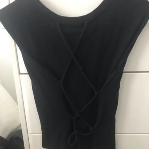 Tie Back Shelf Tank